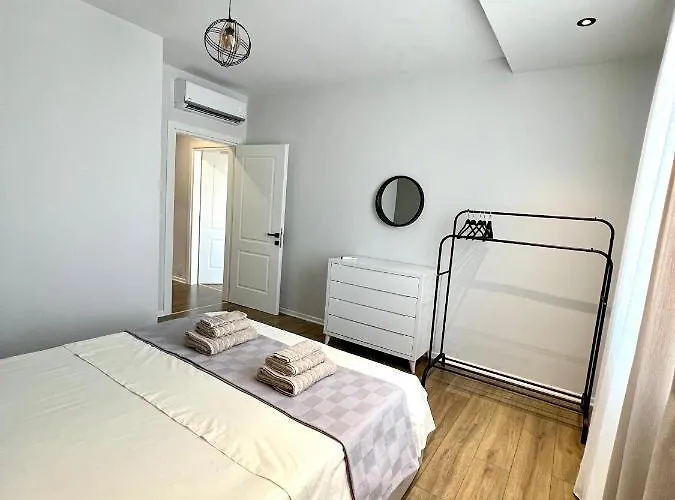 George Apartments2023/2 Appartamento Korce